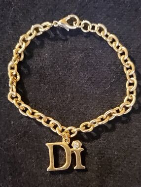 Vintage Diamonds International gold-tone chain link bracelet